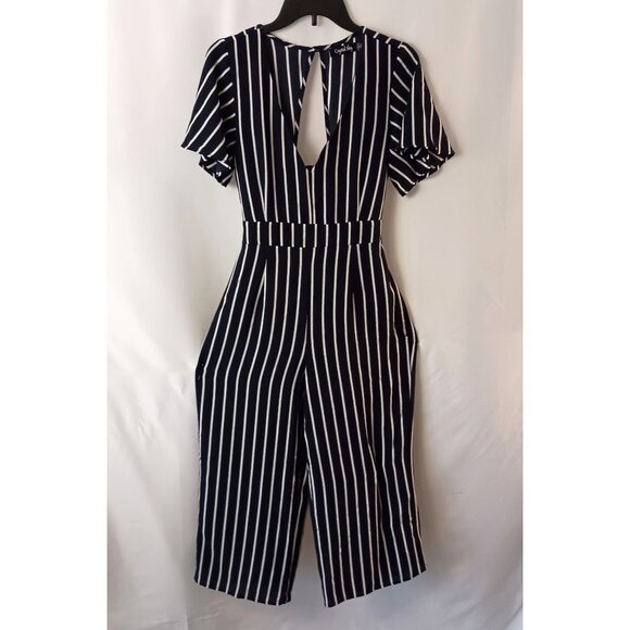 Crystal Sky Jumpsuit Black White Striped Size 9 Open Back Tie Cropped - Picture 8 of 8